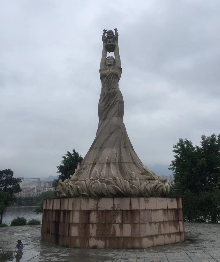 清泉湾极速漂流纯玩一天游——贝拉利人一个团队一条心